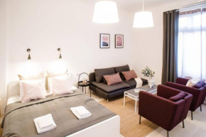Very central, new and comfy apartment with A/C